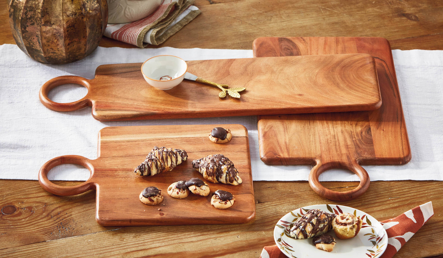 Loop Rectangular Board Natural Acacia Wood Everyday